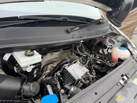 Volkswagen Crafter 2.0 TDI CR35 Trendline Panel Van 5dr Diesel Manual FWD MWB Euro 6 (s/s) (14 17