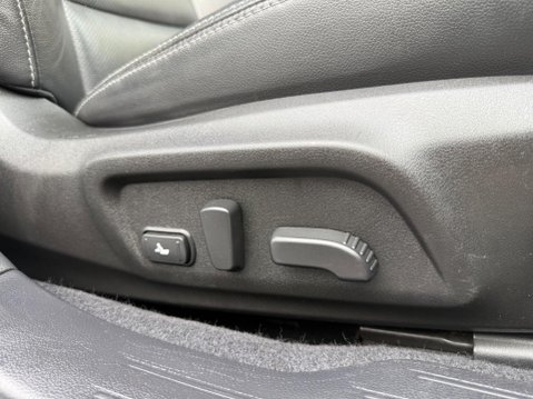 Subaru Outback 2.5i SE Premium Lineartronic 4WD Euro 6 (s/s) 5dr 21