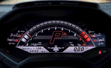 Lamborghini Huracan LP640-4 Performante 15