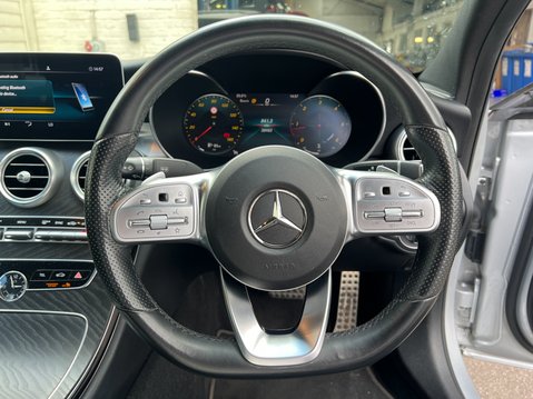 Mercedes-Benz C Class 2.0 C300d AMG Line (Premium) Saloon 4dr Diesel G-Tronic+ Euro 6 (s/s) (245 19