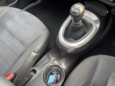 Nissan Juke 1.2 DIG-T N-Connecta Euro 6 (s/s) 5dr 25