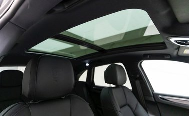 Porsche Macan S 12