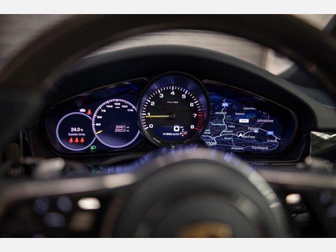 Porsche Cayenne 3.0 V6 E-Hybrid 17.9kWh Platinum Edition TiptronicS 4WD Euro 6 (s/s) 5dr (3 41