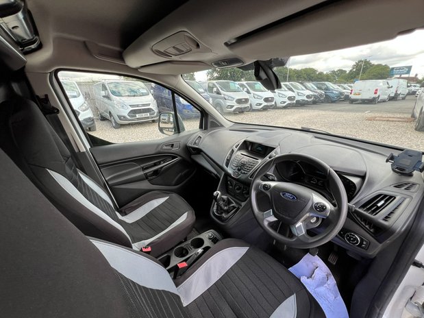 Ford Transit Connect LWB L2H1 Low Roof Air Con EURO 6 NO VAT 26