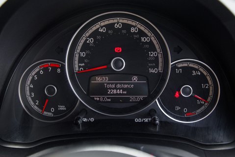 Volkswagen Up GTI 14