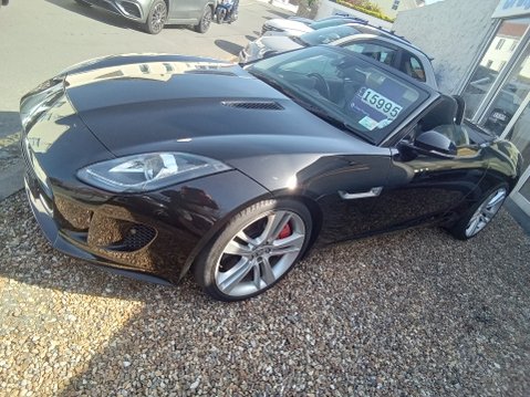 Jaguar F-Type convertible 13