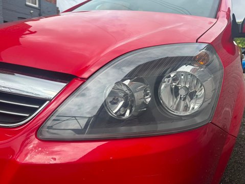Vauxhall Zafira 1.8 16V Exclusiv Euro 5 5dr (SNav) 32