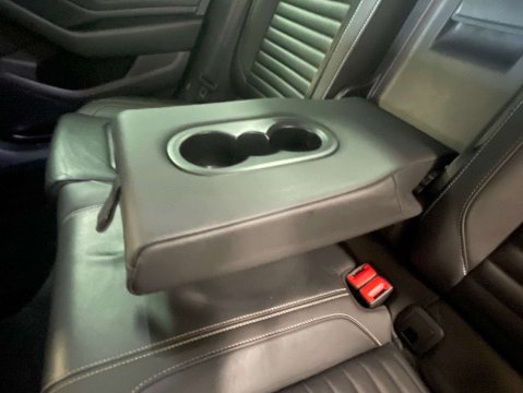 Volkswagen Passat 1.6 Passat SEL TDI Semi-Auto 4dr 34