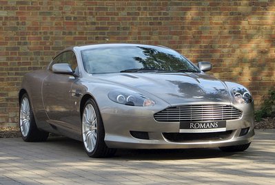Aston Martin DB9 
