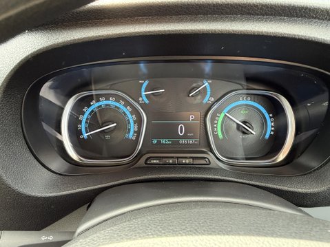 Vauxhall Vivaro 3100 75kWh Dynamic Panel Van 6dr Electric Auto L1 H1 (7.4kW Charger) (136 p 25