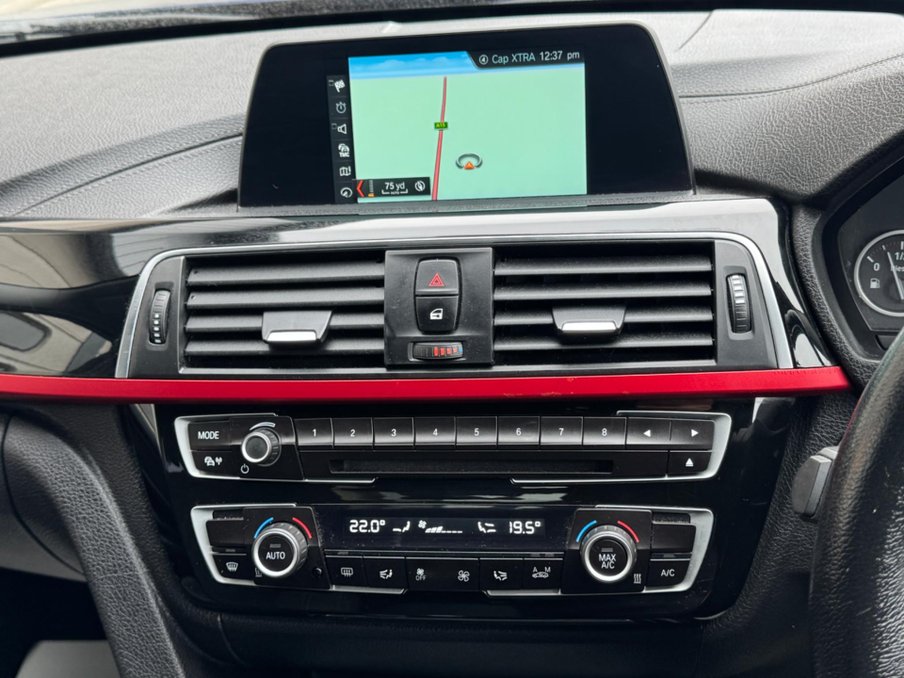 2018 BMW 3 Series — image 10
