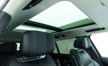 Land Rover Range Rover D350 Autobiography LWB 7 Seater 12
