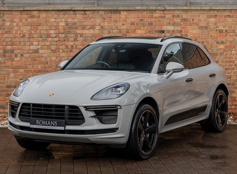 Porsche Macan Turbo 6
