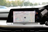Volkswagen Golf LIFE TSI 28