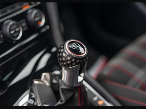 Volkswagen Golf 2.0 Golf GTi Performance TSi 5dr 18