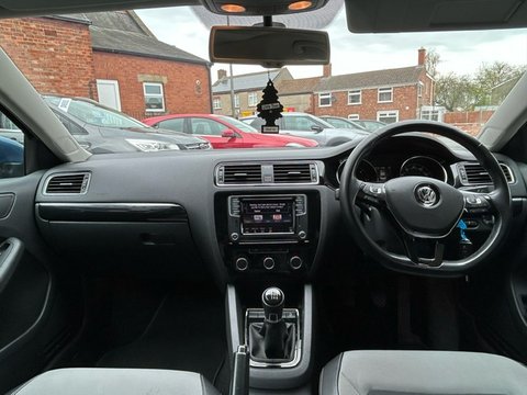 Volkswagen Jetta GT TDI BLUEMOTION TECHNOLOGY 12