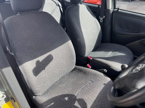 Toyota Yaris 1.0 VVT-i T3 5dr 10