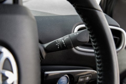 Toyota Prius EXCEL 18