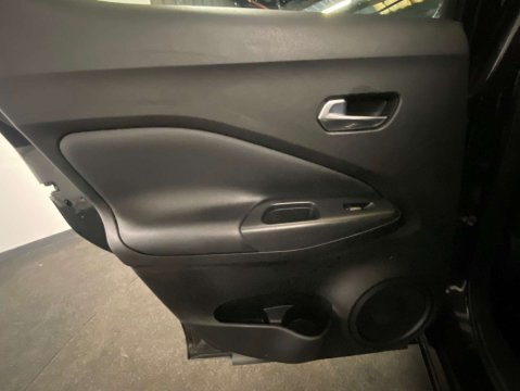Nissan Juke 1.0 Juke N-Connecta DiG-T 5dr 32
