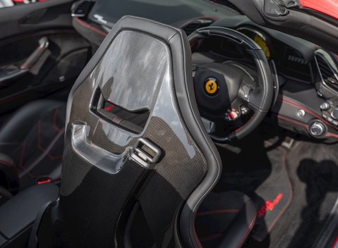 Ferrari 488 Spider 16