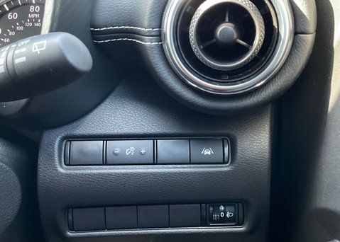 Nissan Juke N-CONNECTA 25