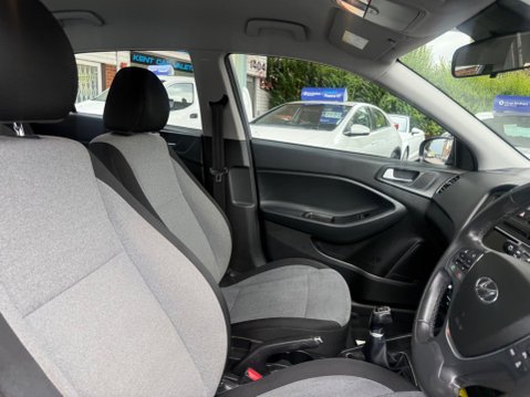Hyundai i20 1.2 Blue Drive SE Euro 6 (s/s) 5dr 21