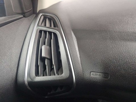 Ford Focus 1.6 Focus Zetec 125 Auto 5dr 55