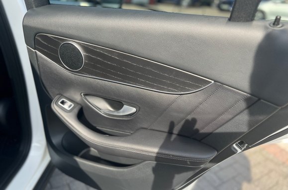 Mercedes-Benz GLC GLC 250 D 4MATIC AMG LINE AUTO 26