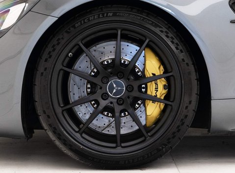 Mercedes-Benz G Series AMG GT R PREMIUM 15