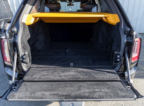 Rolls-Royce Cullinan Black Badge 42