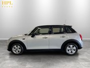 Mini Hatch 1.5 Cooper Classic Hatchback 5dr Petrol Manual Euro 6 (s/s) (136 ps) 4