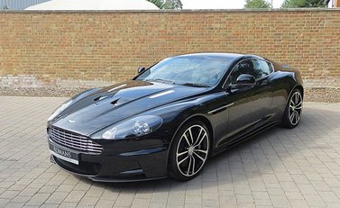 Aston Martin DBS Carbon Black 6