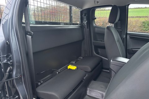 Isuzu D-Max ECB 1.9 TD Extra Cab Tipper 18