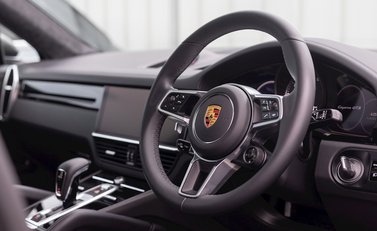 Porsche Cayenne GTS Coupé 11