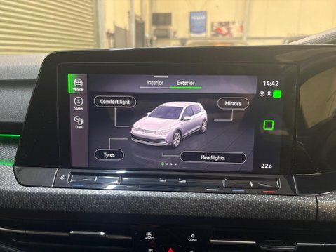 Volkswagen Golf 1.5 eTSI MHEV R-Line DSG Euro 6 (s/s) 5dr 29