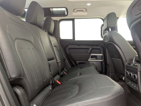 Land Rover Defender 3.0 Defender XS Edition MHEV Auto 4WD 5dr 49
