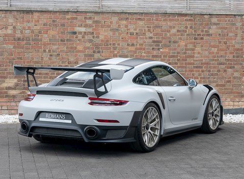 Porsche 911 (991) GT2 RS 7