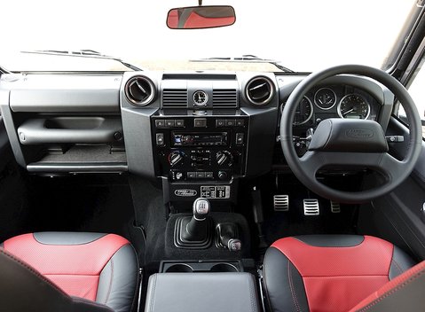 Land Rover 90 Adventure 22