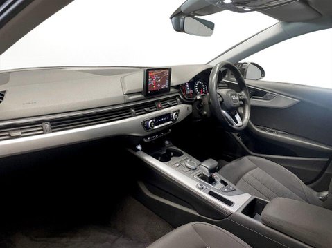 Audi A4 2.0 TDI 35 SE Saloon 4dr Diesel S Tronic Euro 6 (s/s) (150 ps) 15