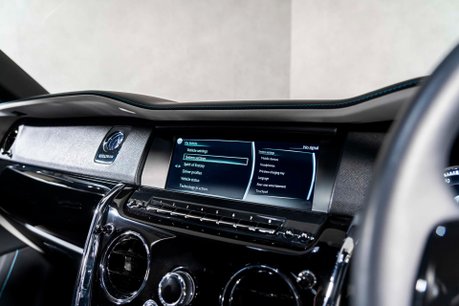 Rolls-Royce Cullinan V12. DYNAMIC PACKAGE. ACTIVE CRUISE. SHOOTING STAR HEADLINER. HUD 47