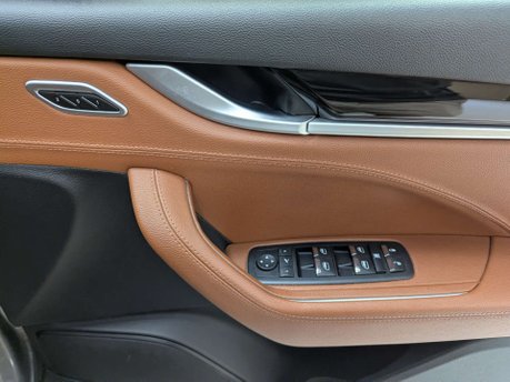 Maserati Levante 3.0 Levante D V6 Auto 4WD 5dr 35
