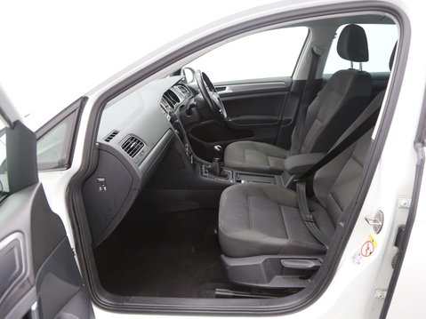 Volkswagen Golf 1.0 TSI Match Edition Euro 6 (s/s) 5dr 22
