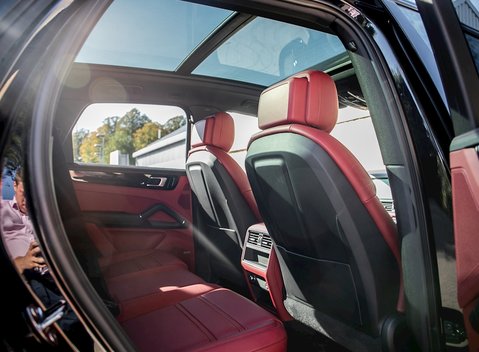 Porsche Cayenne S 14
