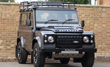 Land Rover 90 Adventure 1