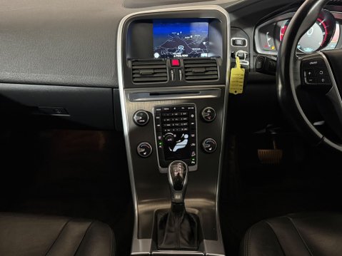 Volvo XC60 D4 SE LUX NAV AWD 14