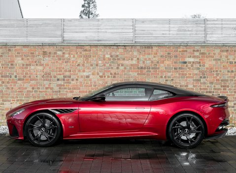 Aston Martin DBS Superleggera 2