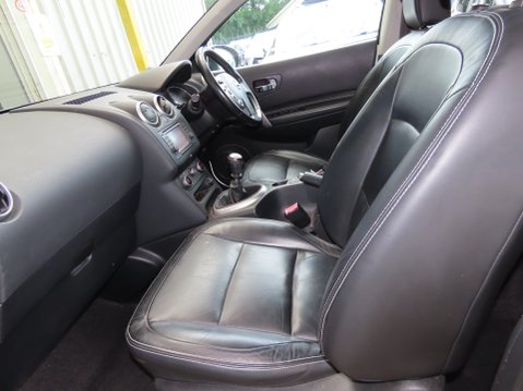 Nissan Qashqai TEKNA DCI 11