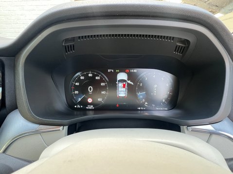Volvo XC60 2.0 T4 Edition SUV 5dr Petrol Auto Euro 6 (s/s) (190 ps) 25