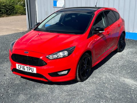 Ford Focus 1.5T EcoBoost Zetec S Red Edition Euro 6 (s/s) 5dr 43