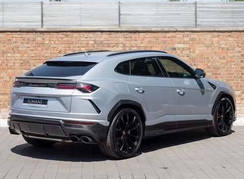 Lamborghini Urus 7